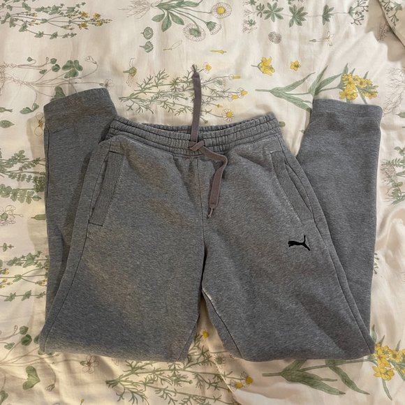 Small Grey Puma sweat pants! - Picture 12 of 12